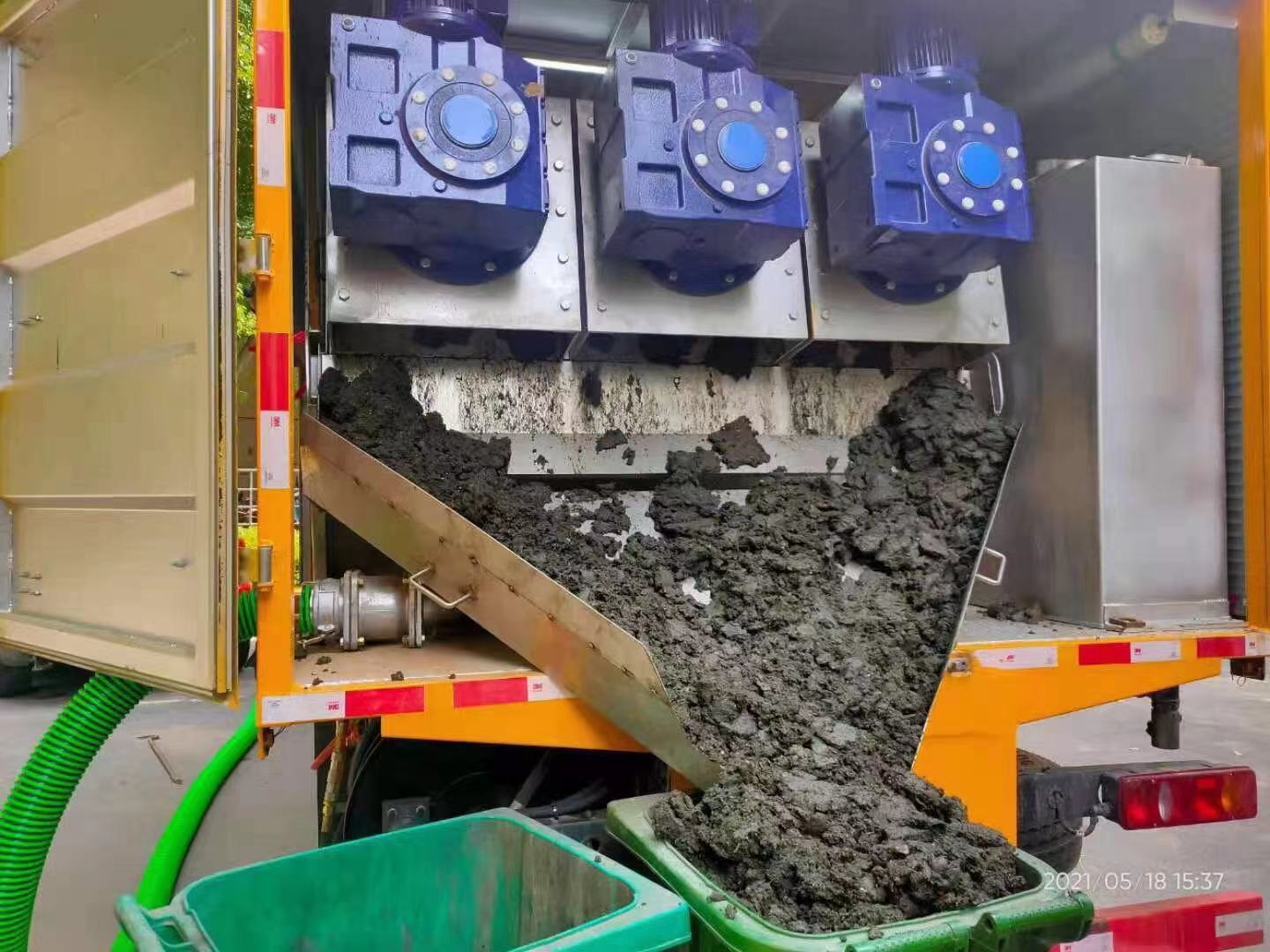 坡心镇化粪池清掏城市维护站-泥浆净化干湿分离处理